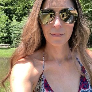 Meet your Posher, Dana